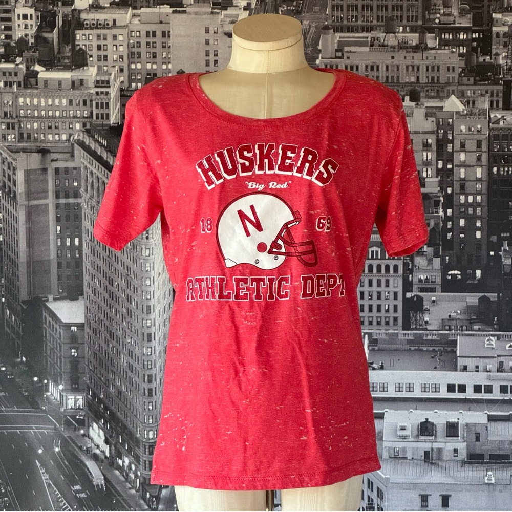 Nebraska Corn Huskers Ladies Tee “Huskers”